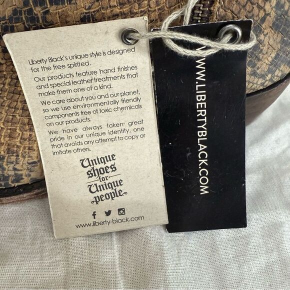 LIBERTY BLACK Inara Fileteado
Boots - Picture 7 of 7